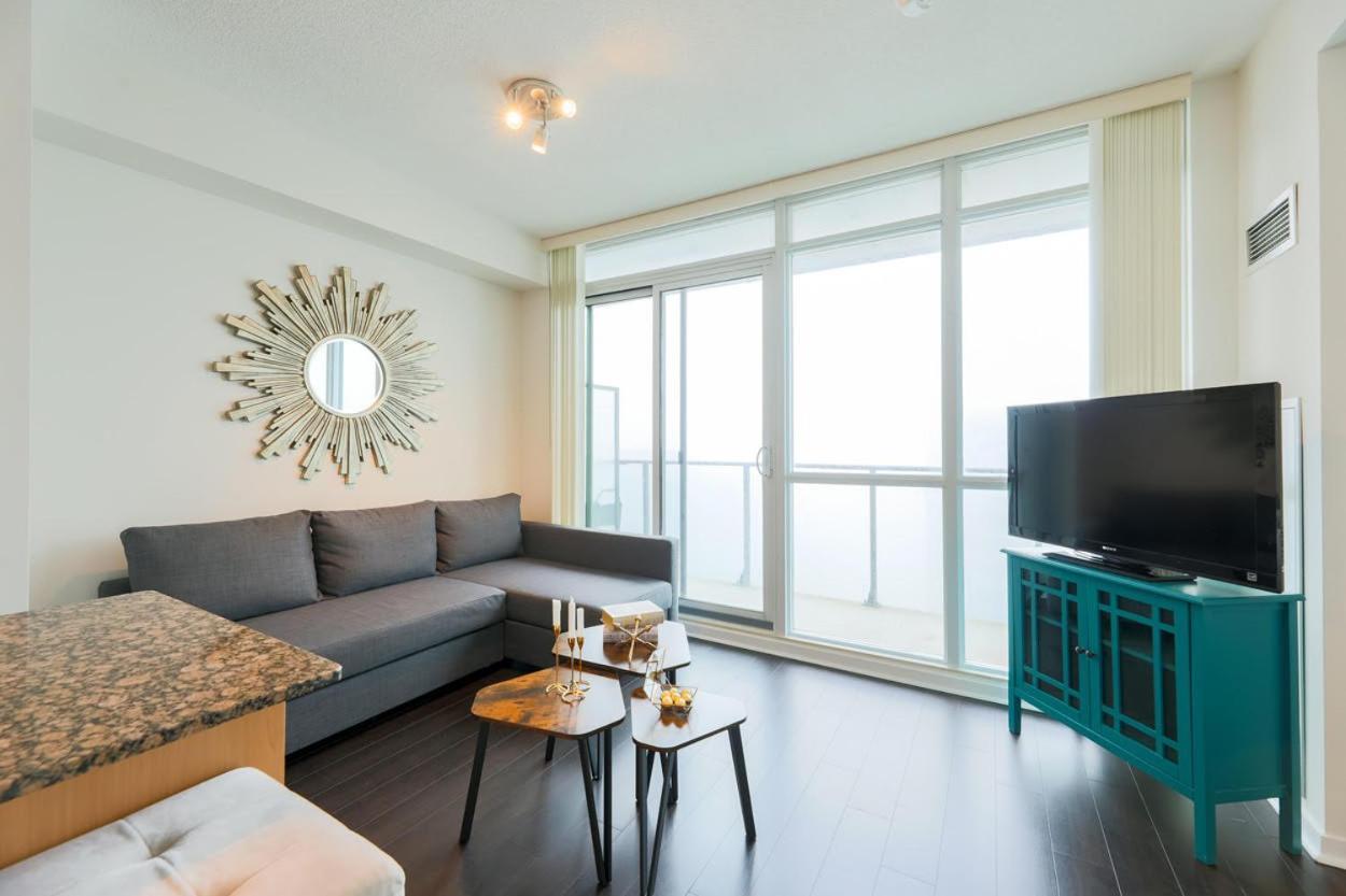 Skyline Elegance Condo トロント エクステリア 写真